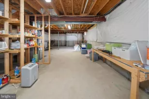 203 N Barrington Ct, Newark, DE 19702 - Photo 35