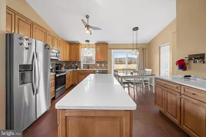203 N Barrington Court, Newark, DE 19702 - Photo 13