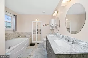 203 N Barrington Ct, Newark, DE 19702 - Photo 25