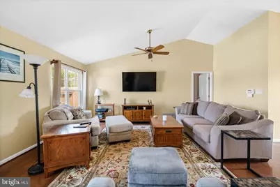 203 N Barrington Court, Newark, DE 19702 - Photo 9