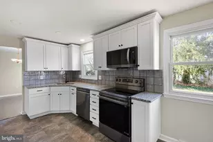 12 Lesley Ln, New Castle, DE 19720 - Photo 5