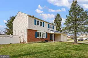 12 Lesley Ln, New Castle, DE 19720 - Photo 1