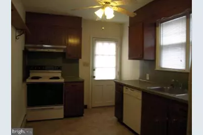 1302 Elm Street, Wilmington, DE 19805 - Photo 3