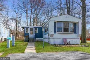 261 Dufferin Dr, Newark, DE 19702 - Photo 1