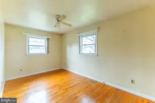 303 Wooddale Ave, New Castle, DE 19720 - Photo 13