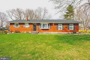 303 Wooddale Ave, New Castle, DE 19720 - Photo 1