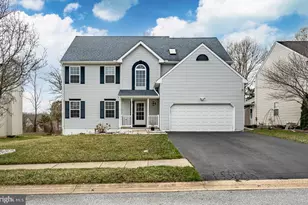 107 W Flagstone Dr, Newark, DE 19702 - Photo 1