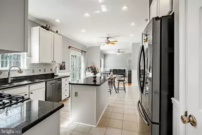 107 W Flagstone Drive, Newark, DE 19702 - Photo 7