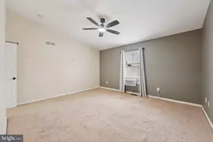 137 Creekside Ct, Newark, DE 19702 - Photo 13