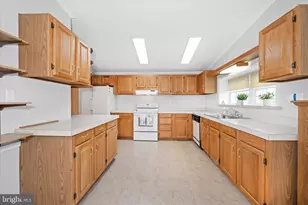 87 Joyce Dr, Wilmington, DE 19808 - Photo 1