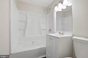 11 Oakmont Dr, New Castle, DE 19720 - Photo 21