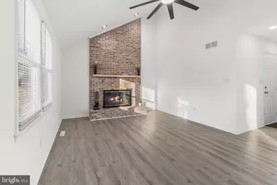 210 W Silver Fox Road, Newark, DE 19702 - Photo 15