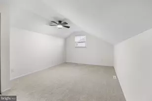 210 W Silver Fox Rd, Newark, DE 19702 - Photo 21