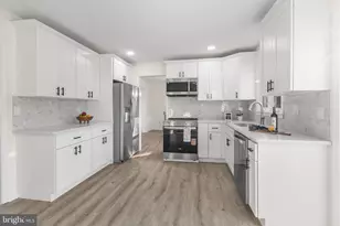 210 W Silver Fox Rd, Newark, DE 19702 - Photo 11