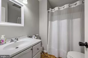 2115 Fairfield Pl, Wilmington, DE 19805 - Photo 17