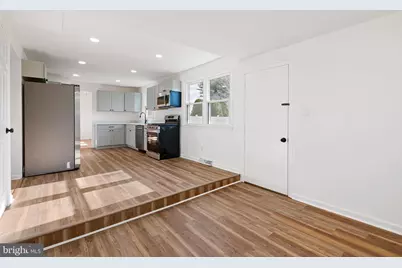 325 E Roosevelt Avenue, New Castle, DE 19720 - Photo 7