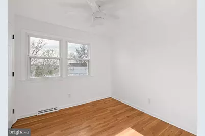 325 E Roosevelt Avenue, New Castle, DE 19720 - Photo 21