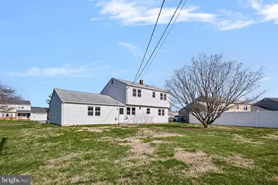 325 E Roosevelt Avenue, New Castle, DE 19720 - Photo 15