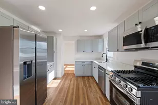 325 E Roosevelt Ave, New Castle, DE 19720 - Photo 5