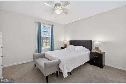 815 E Hazeldell Avenue, New Castle, DE 19720 - Photo 27