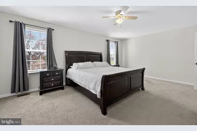 815 E Hazeldell Avenue, New Castle, DE 19720 - Photo 23