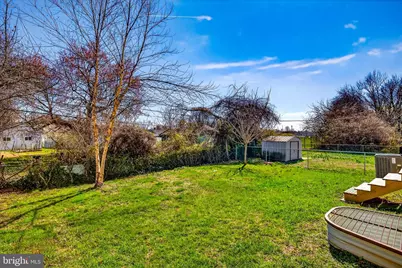 815 E Hazeldell Avenue, New Castle, DE 19720 - Photo 39