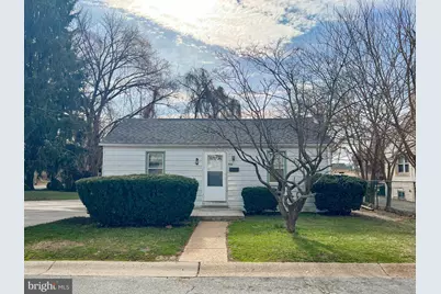 702 East Avenue, New Castle, DE 19720 - Photo 1