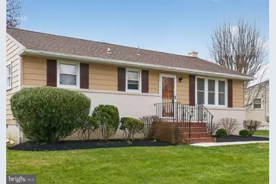 49 Spring Lake Drive, Newark, DE 19711 - Photo 1