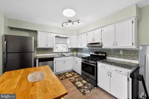 28 Donwood Dr, New Castle, DE 19720 - Photo 7