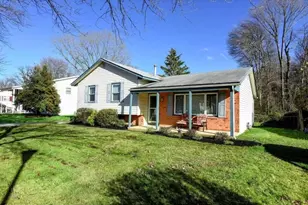 871 Broadfield Dr, Newark, DE 19713 - Photo 1