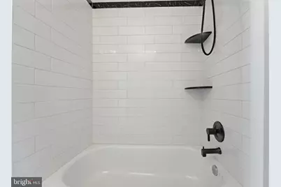 2201 N Locust Street, Wilmington, DE 19802 - Photo 17