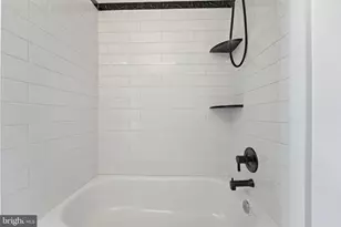 2201 N Locust St, Wilmington, DE 19802 - Photo 17