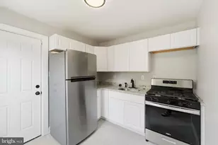 2201 N Locust St, Wilmington, DE 19802 - Photo 9