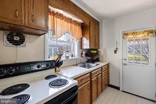 27 Vilone Rd, Wilmington, DE 19805 - Photo 13