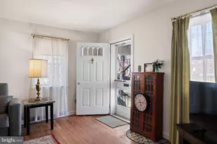 27 Vilone Rd, Wilmington, DE 19805 - Photo 3