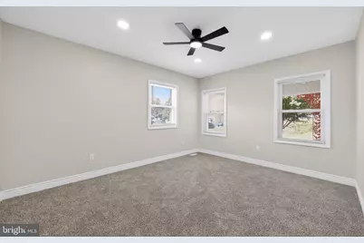 207 Rolling Green Avenue, New Castle, DE 19720 - Photo 45