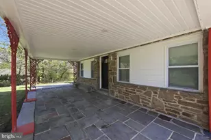 207 Rolling Green Ave, New Castle, DE 19720 - Photo 11