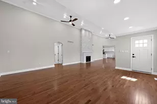 207 Rolling Green Ave, New Castle, DE 19720 - Photo 13