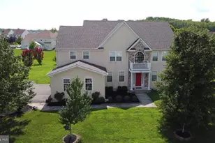 609 Ravenglass Dr, Townsend, DE 19734 - Photo 1