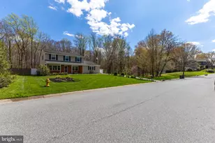 19 St Regis Dr, Newark, DE 19711 - Photo 1