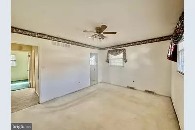 116 Autumn Horseshoe, Newark, DE 19702 - Photo 11