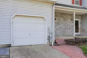 136 Shinn Cir, Wilmington, DE 19808 - Photo 3