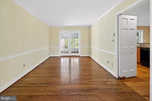 25 Dickinson Ln, Wilmington, DE 19807 - Photo 9