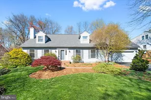 25 Dickinson Ln, Wilmington, DE 19807 - Photo 1