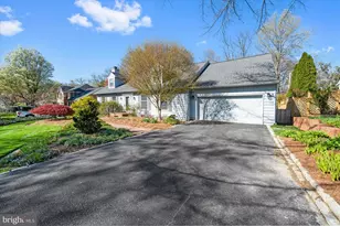 25 Dickinson Ln, Wilmington, DE 19807 - Photo 5