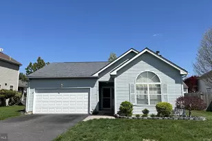 30 Charles Dr, New Castle, DE 19720 - Photo 1