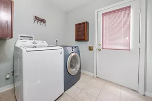 2 Running Brook Ln, Newark, DE 19711 - Photo 17