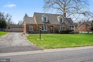 202 Llangollen Blvd, New Castle, DE 19720 - Photo 3