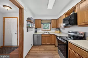 1204 Brown St, Wilmington, DE 19805 - Photo 9