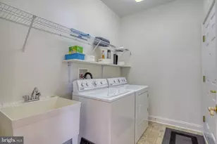 29 Devalinder Dr, Newark, DE 19702 - Photo 17